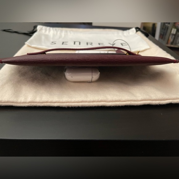 SENREVE - Bracelet Pouch - Mimosa: Bordeaux - Picture 7 of 11